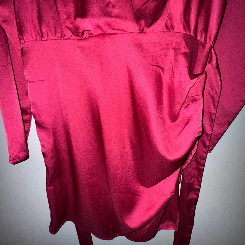 Boohoo Mini Dress - Picture 2 of 6